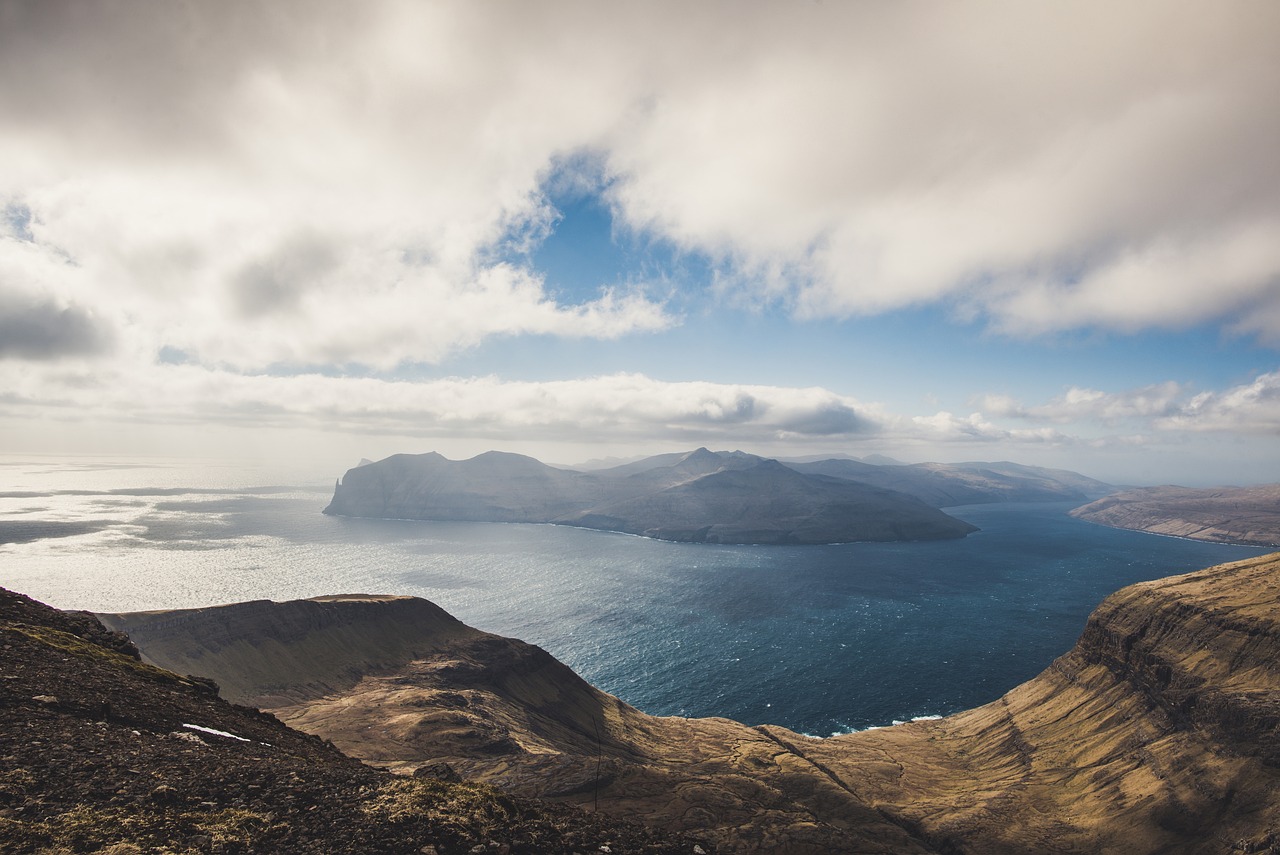 How Influencer Travel Services are Revolutionizing the Tourism Industry